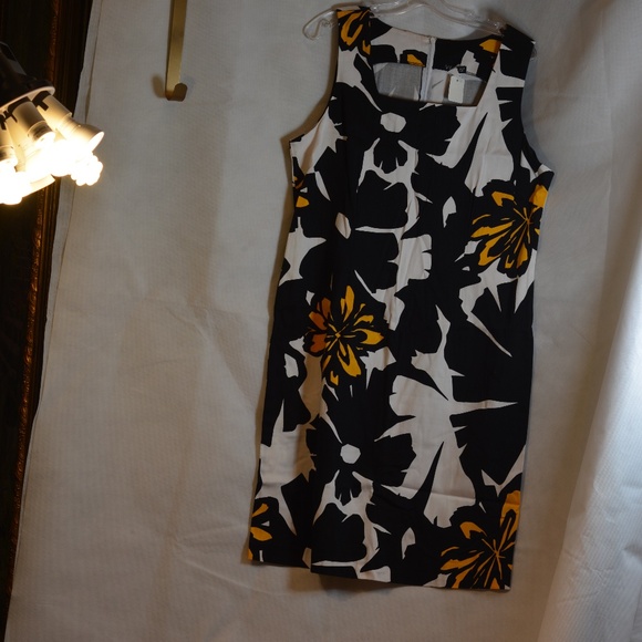 Venus Shift Dress Floral SZ 14 - Picture 1 of 6